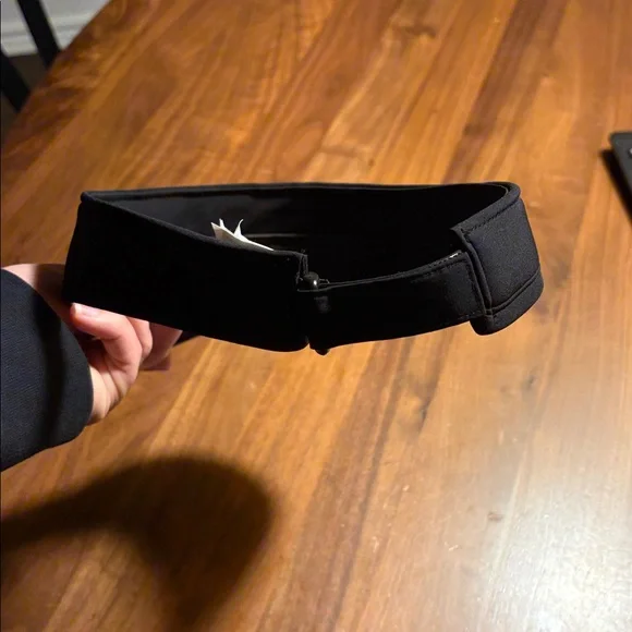 Alo Black Visor - Picture 3 of 4